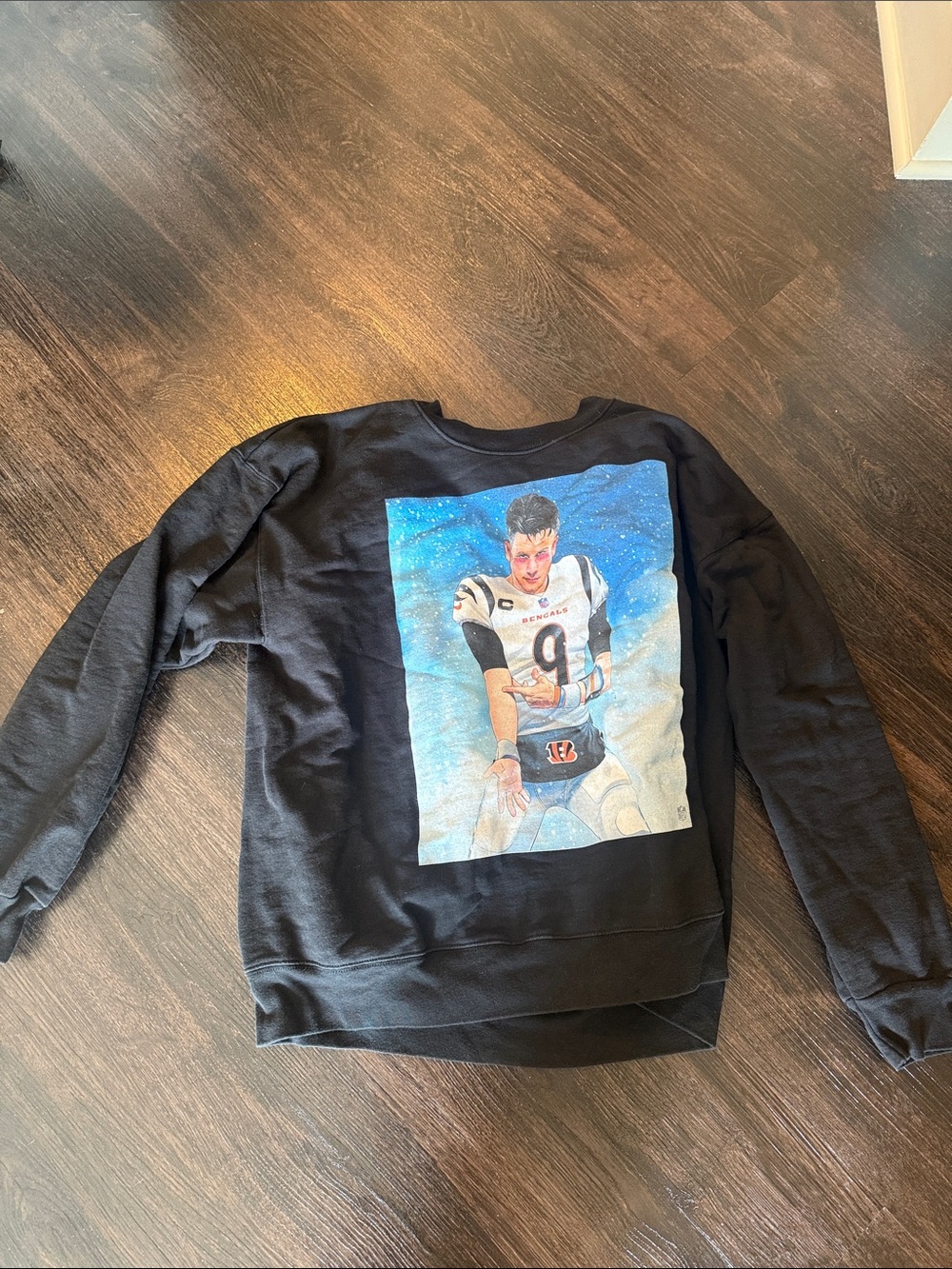 Bengals Joe Burrow Black Graphic Pullover Sweatshirt - Men's Crewneck